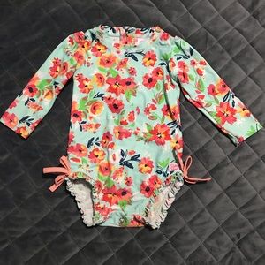 Rufflebutts baby girl swimsuit 12-18 months